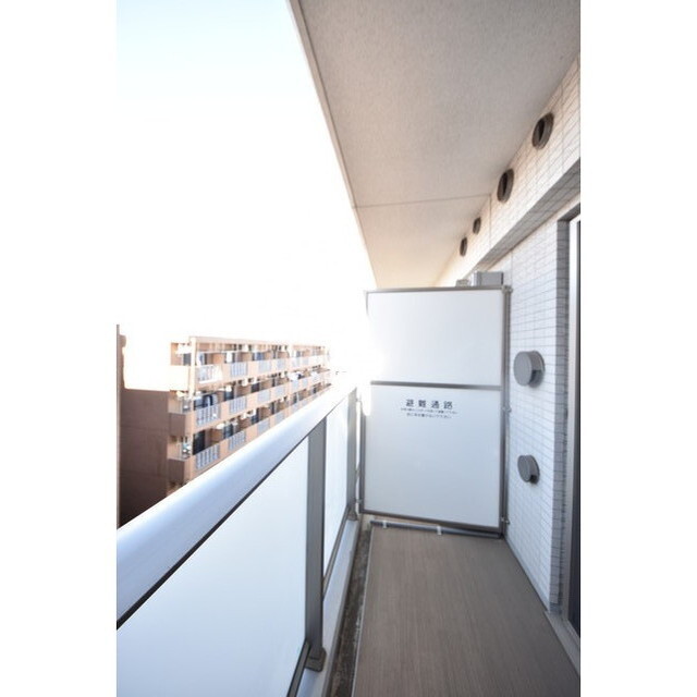 Court Blanche0515号室 内観