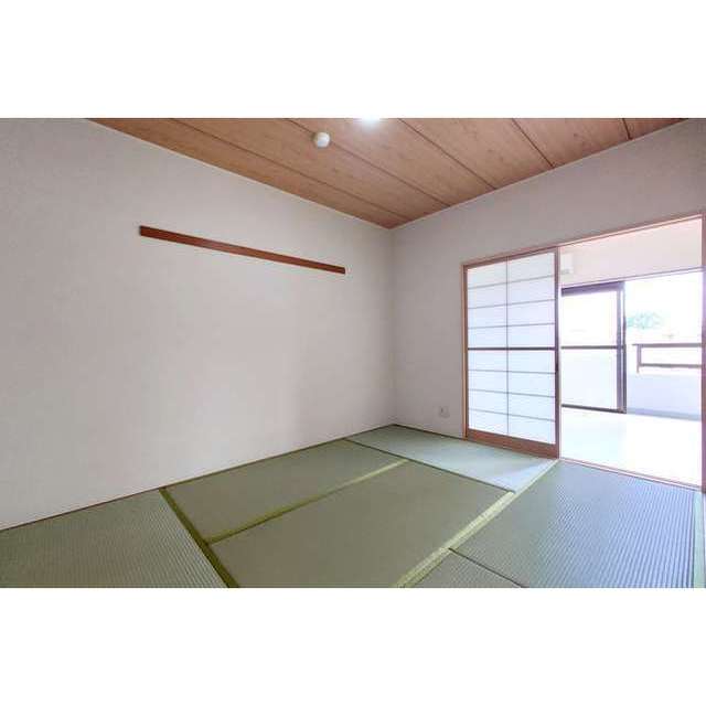 メゾングラシア302号室 和室