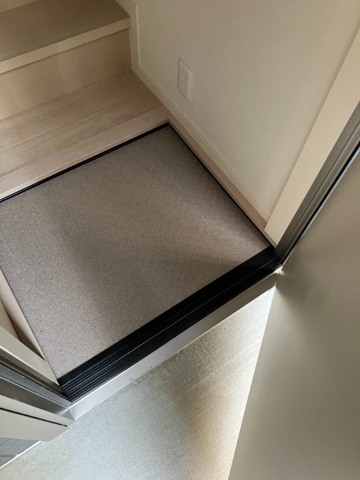 カモナジョイナス2階 玄関