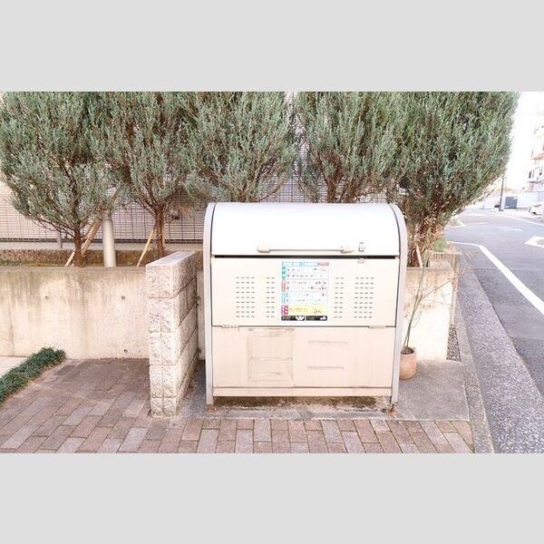 ガーデンハウス南大塚 敷地内ゴミBOX