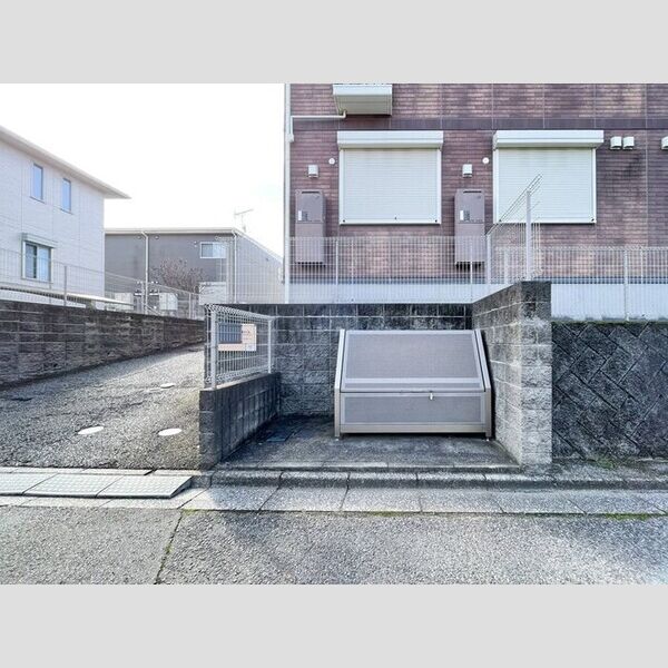 バーディコート ゴミ置き場