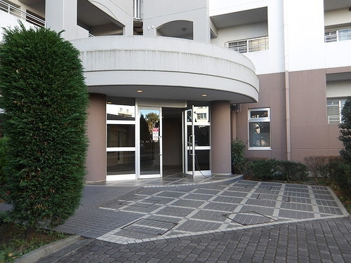 ビュープラザセンター北３ー８号棟 エントランス