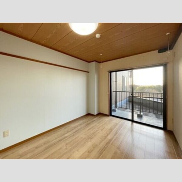 第5フェニックス307号室 洋室