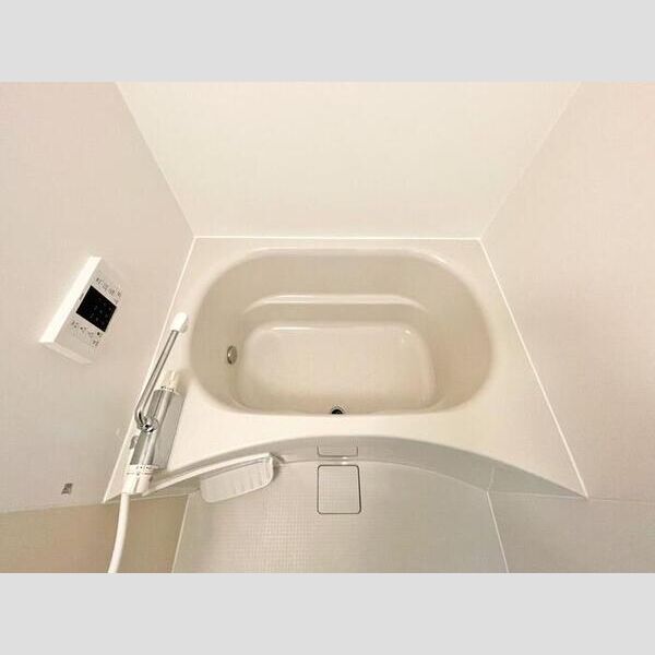 コリーヌヴェール盆栽106号室 浴槽