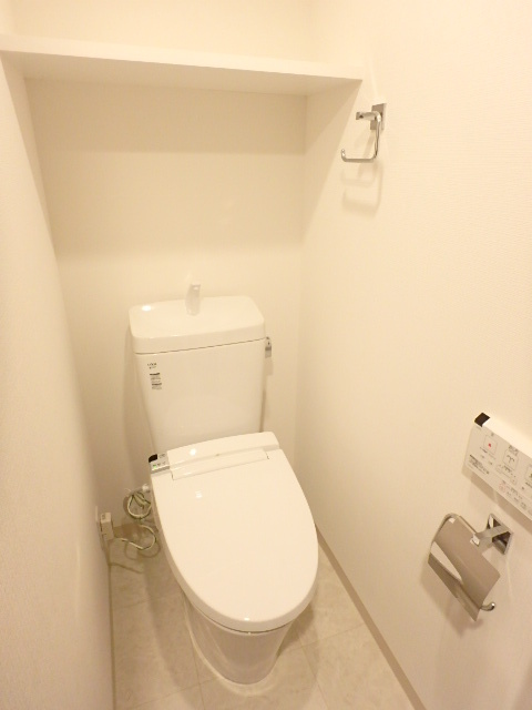 ガーラ・ヒルズ調布 シャワー付きトイレ