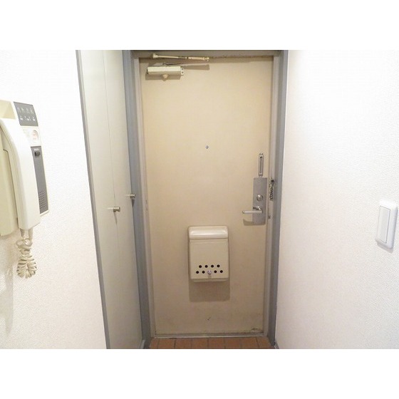 プロヴィデンス秀洋 玄関