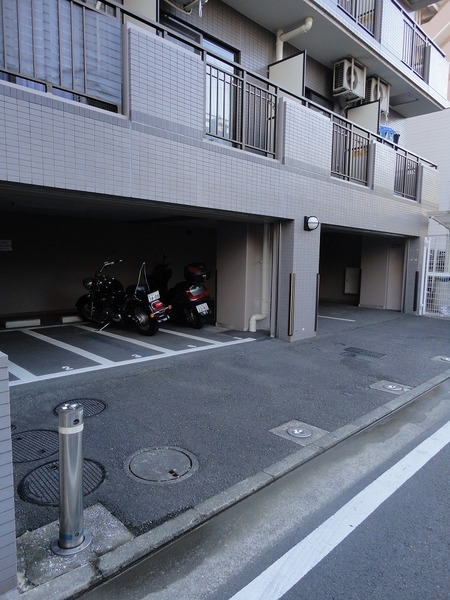 ナイスアーバンスピリッツ横濱吉野町405号室 エントランス