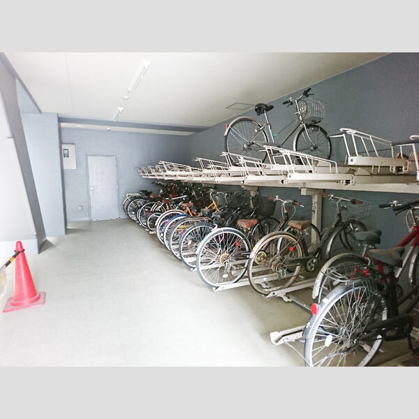 キャメロット新越谷 駐輪場