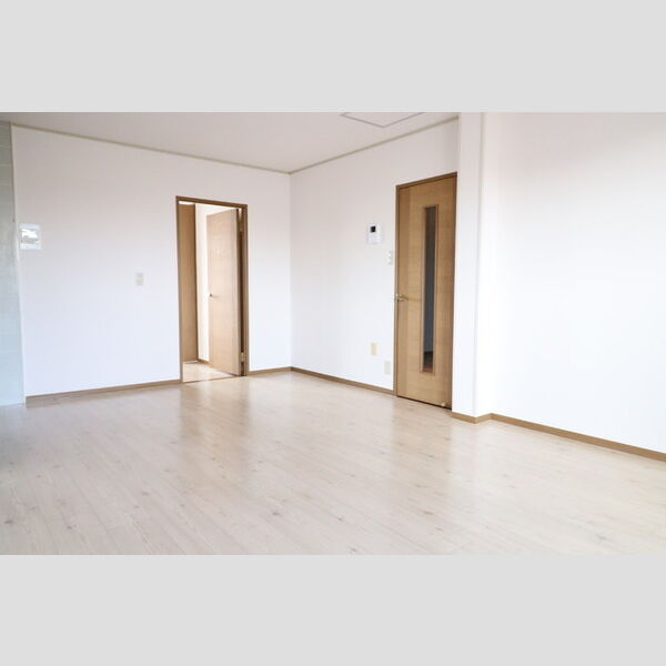 サンヴィレッジ本宿206号室 リビング