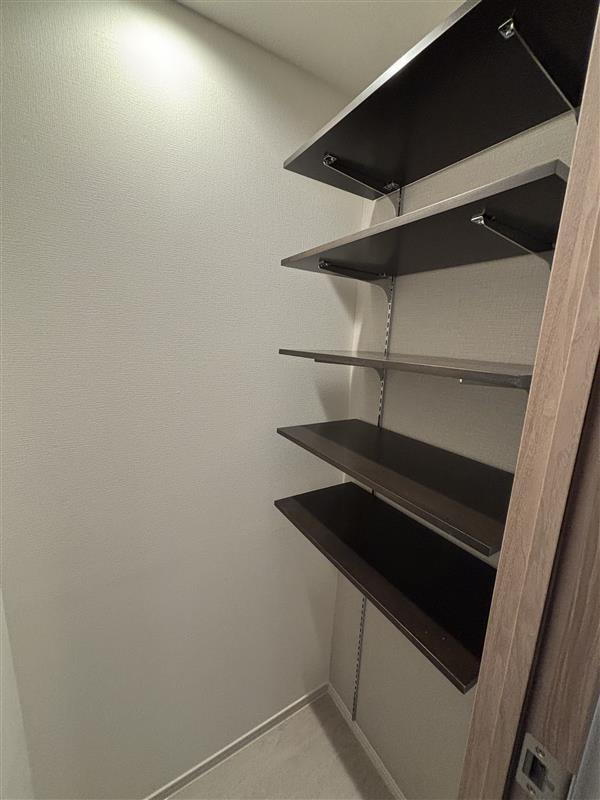 リブリ・セリジエ2階 収納