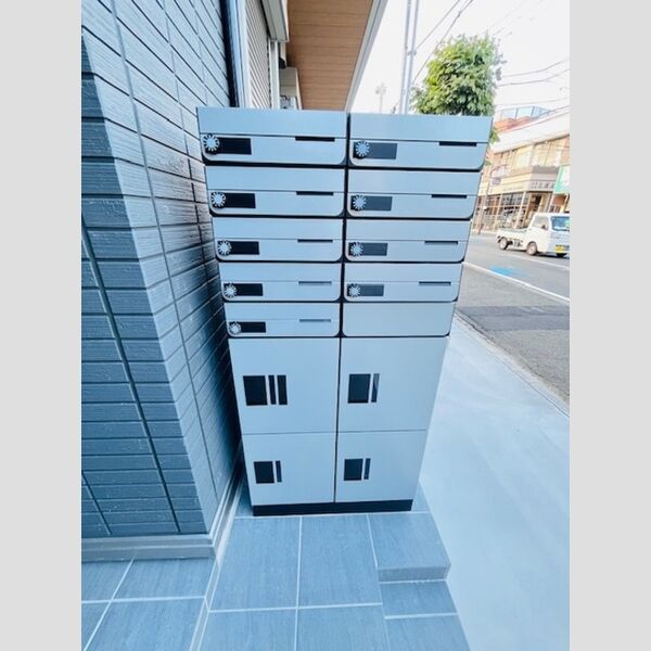 エクセリア湘南 宅配ボックス