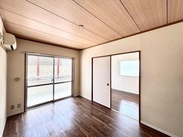 ジュネパレス藤沢0103号室 リビング