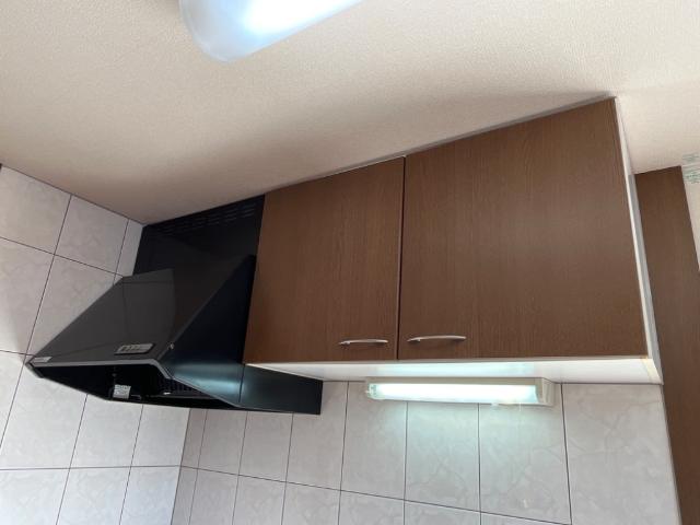 ラベンダー湘南 キッチン上部