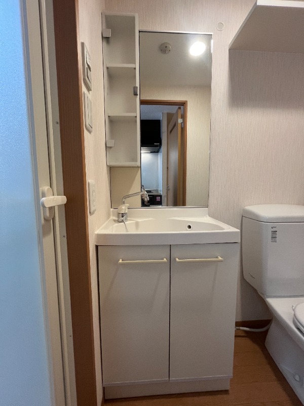 アゼリア鎌倉2階 洗面