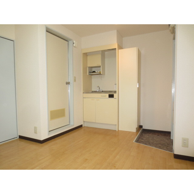 フェアリーハウス1階 玄関