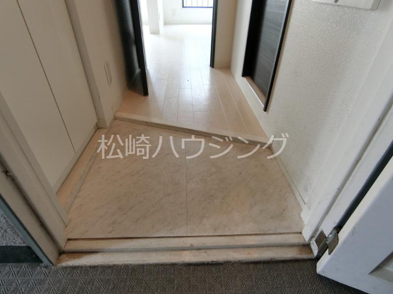 ハトイコーポ 玄関