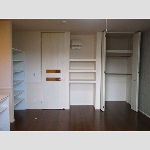 ヌーボイナリ金沢 収納