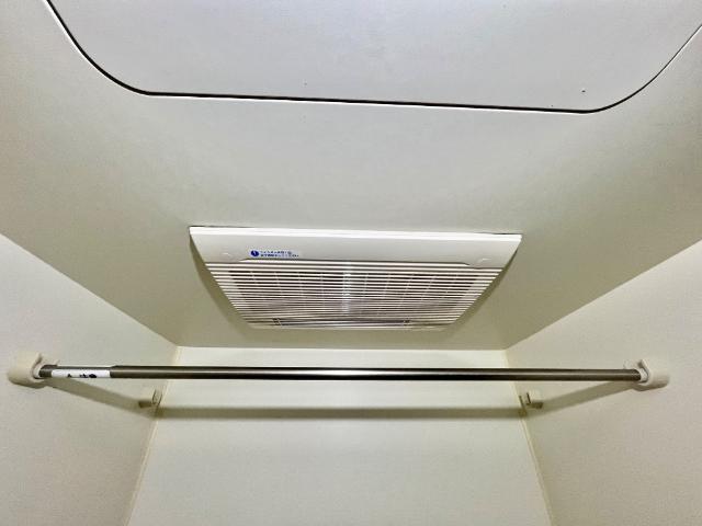 メゾン・ラクウショウ205号室 浴室乾燥機