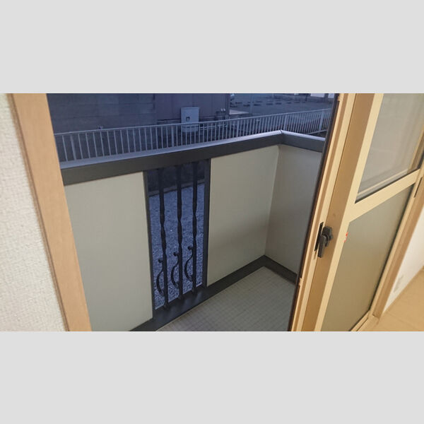 B-クレセント バルコニー