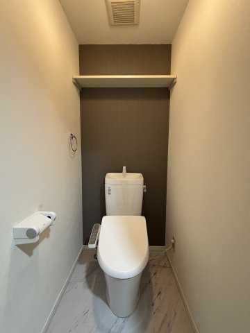 アーク・アン・シェル0205号室 トイレ