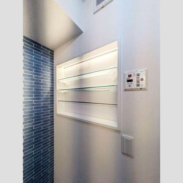 ハイムベルニナ302号室 収納