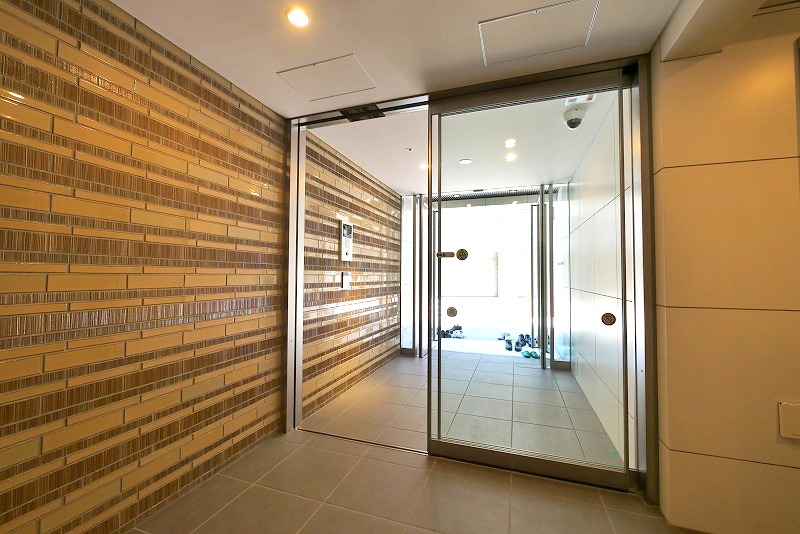 PREMIUM CUBE 東中野5階 外観