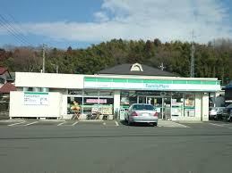 キャッスルパーク ファミリーマート八王子丹木町店まで2,206ｍ