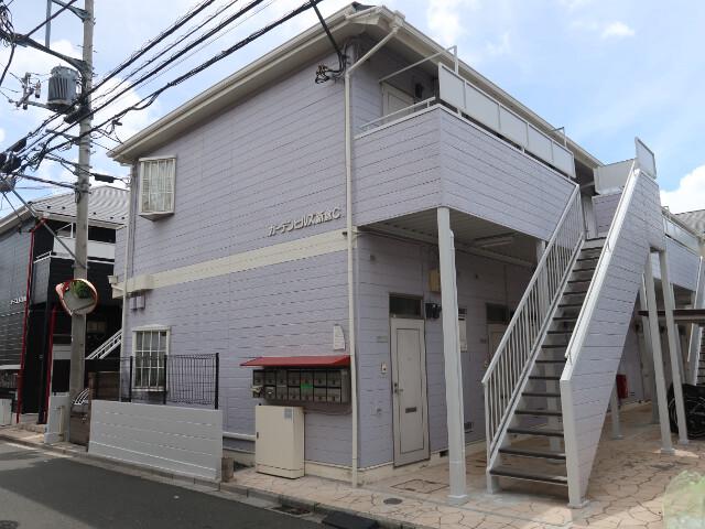 ガーデンヒルズ新倉C棟の外観画像