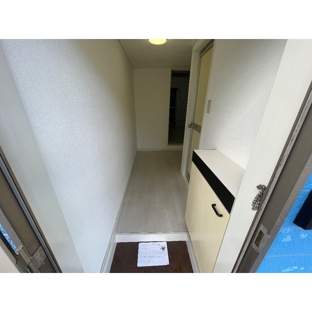 ミモザ102号室 玄関