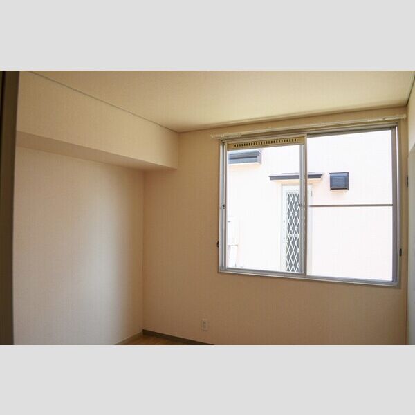 スカイハイツ池田　B102号室 洋室③(別角度)