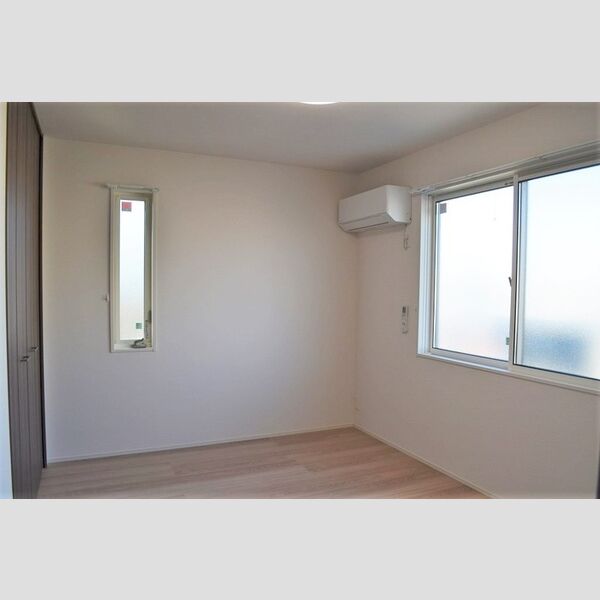 カネトヒル101号室 洋室②