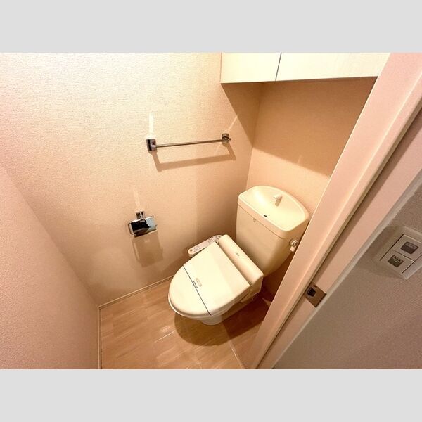 アニバーサリー103号室 温水洗浄便座