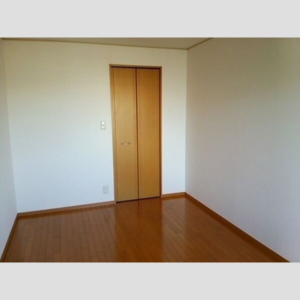 クレスト宇奈根205号室 205号室　洋室