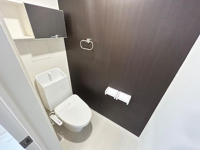 OceanCoastTsudanuma（オーシャンコーストツダヌマ）302号室 シャワー付トイレ