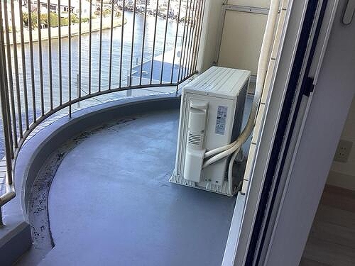 ライオンズマンション片瀬江ノ島 東側バルコニー