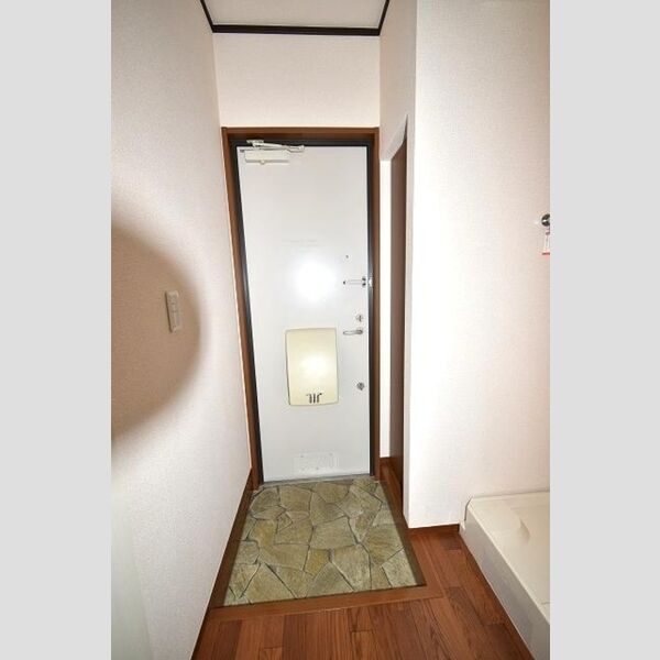 マ・メゾン ASUKA Ⅱ106号室 玄関スペース