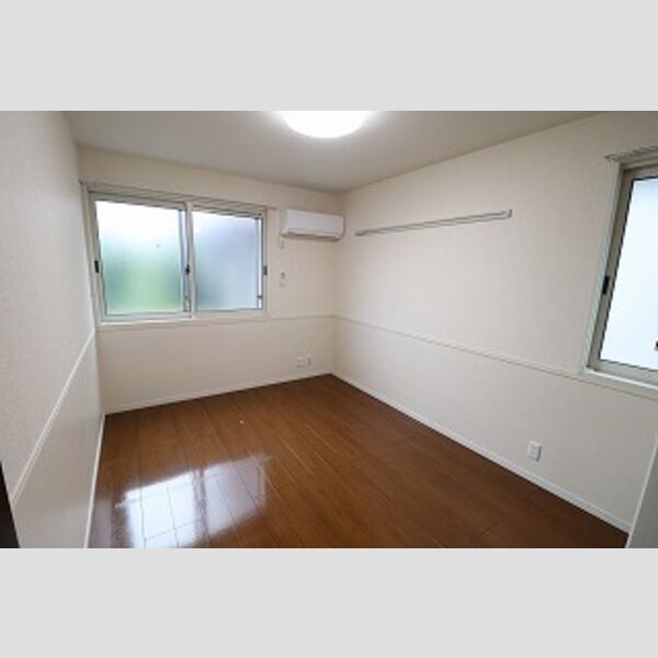 フロレスタ東館・西館　西館101号室 洋室