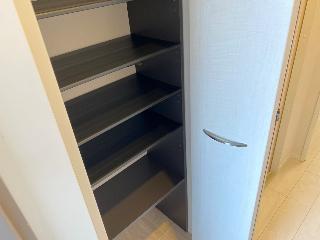 マノワールⅢ 下駄箱