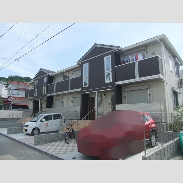 キャトル・セゾンの外観画像