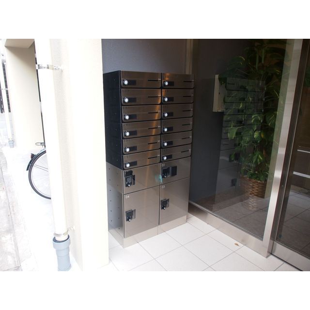 ウッディグレイス目黒洗足301号室 宅配ボックスあり