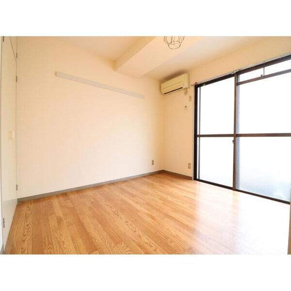 日野屋第2ビル リビング