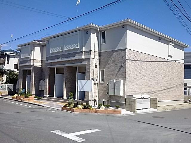 メビウス 外観写真（昼）