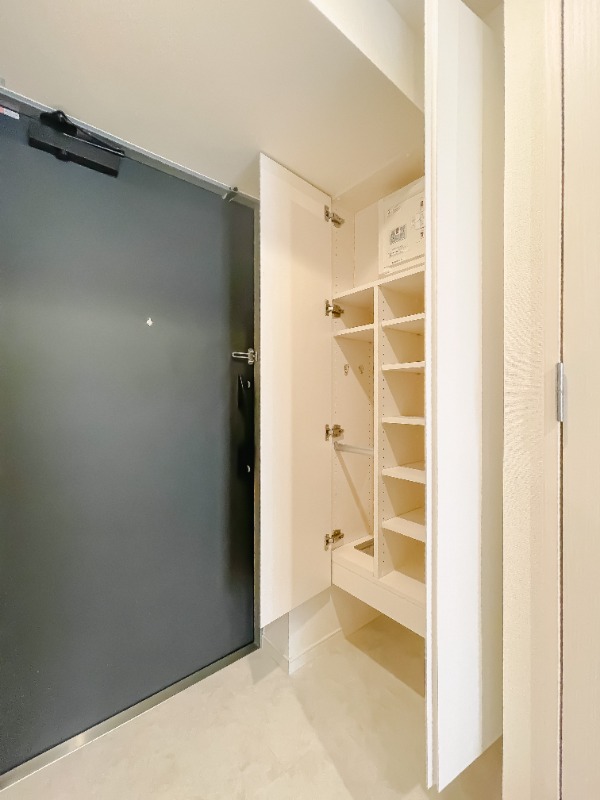 ドゥーエ三ノ輪Ⅰ10階 収納