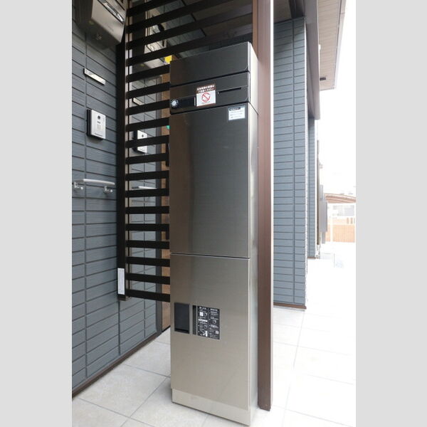 カミーノ　コモド　Camino　Comodo103号室 宅配ボックス