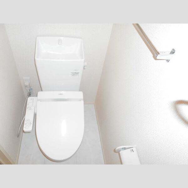 エクシー大宮301号室 トイレ