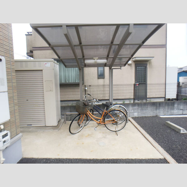 カメリアパレス103号室 駐輪場