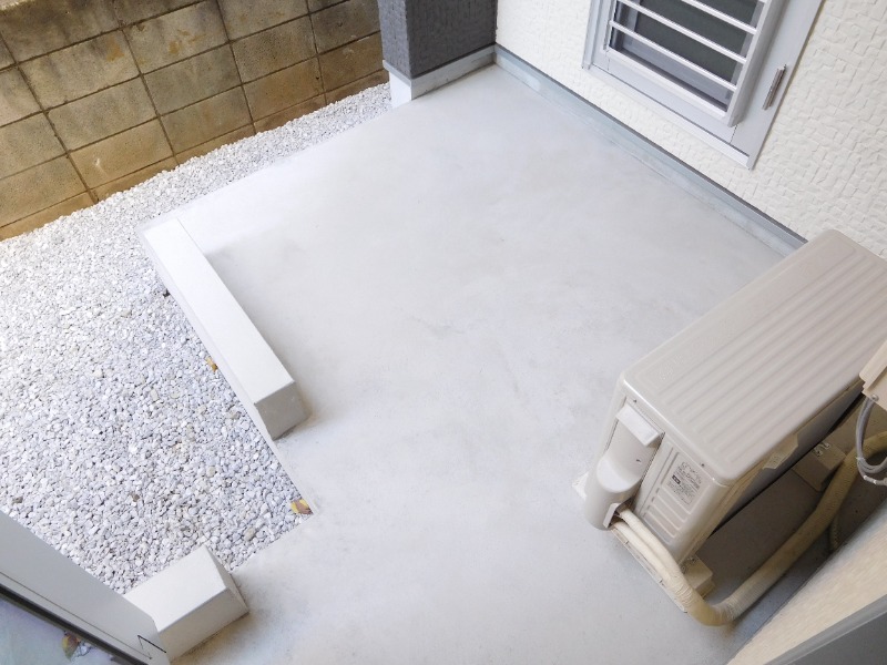 Lily東中山1階 開放的なバルコニースペース