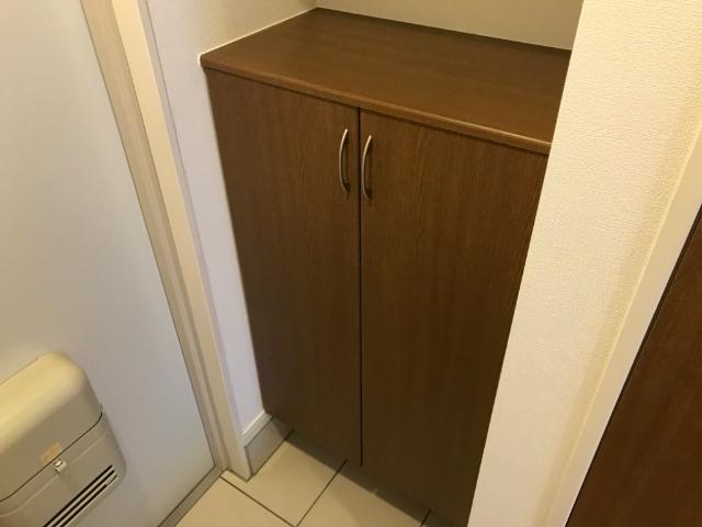プログレス 下駄箱