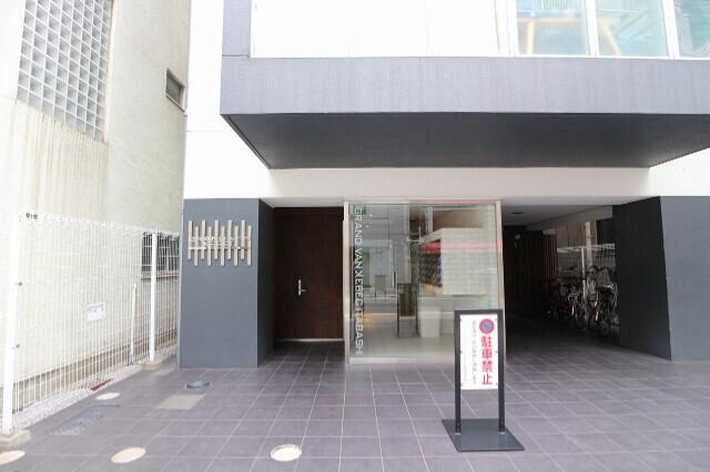 グランヴァンジーベック板橋7階 エントランス