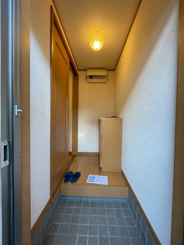 アイル中野 玄関